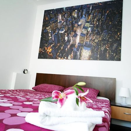 ブカレストLuxury Apartamentアパートメント エクステリア 写真
