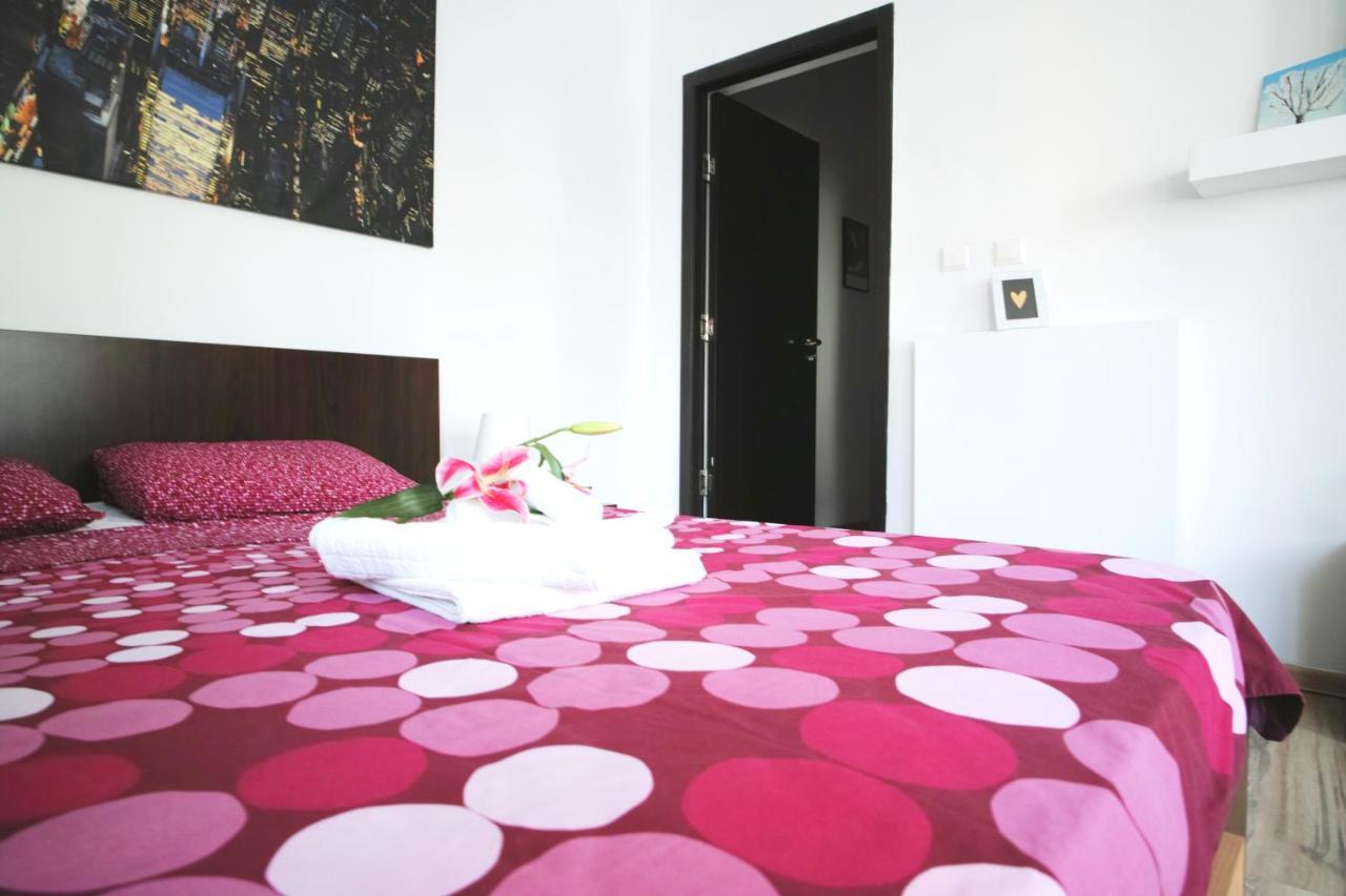 ブカレストLuxury Apartamentアパートメント エクステリア 写真