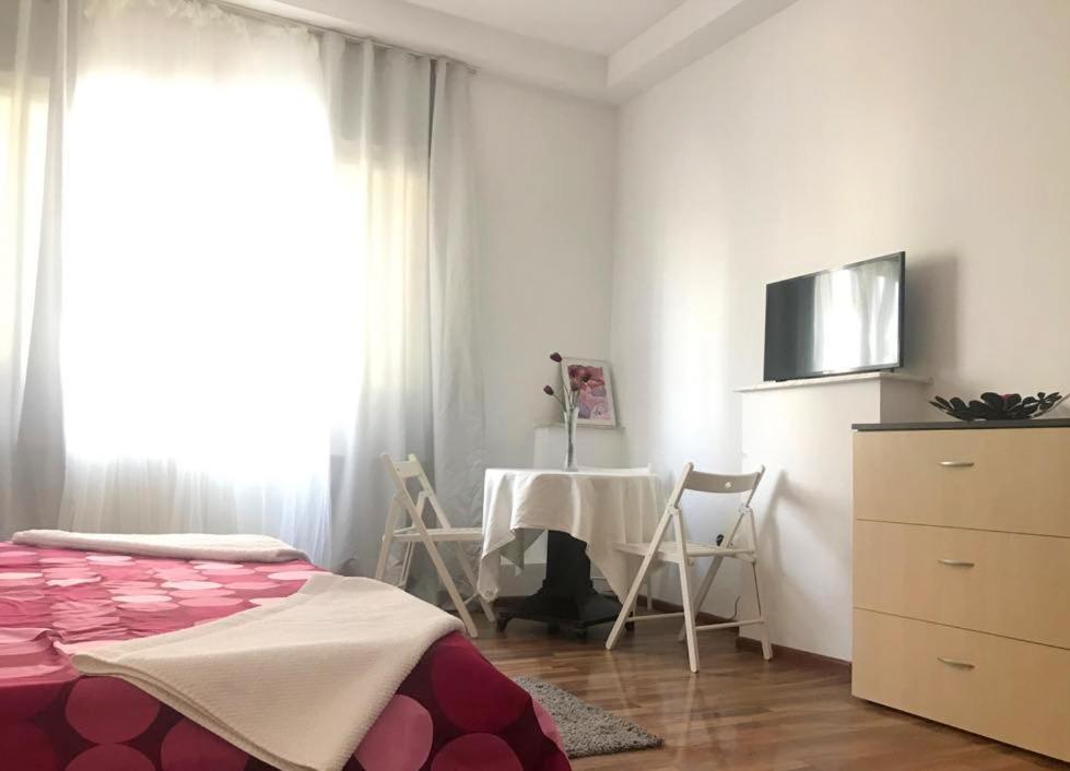ブカレストLuxury Apartamentアパートメント エクステリア 写真